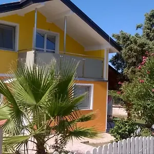 Lastovka Apartment